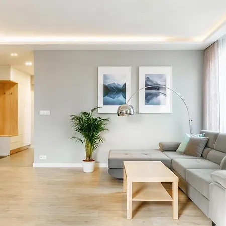 Jana Kazimierza 47 - 2 Rooms, 70m2, Balkon, Parking, Szybkie Wi-fi * Varsovia