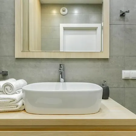 Jana Kazimierza 47 - 2 Rooms, 70m2, Balkon, Parking, Szybkie Wi-fi 公寓