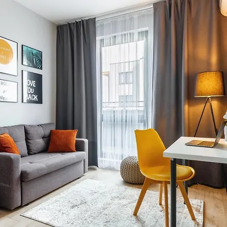 Jana Kazimierza 47 - 2 Rooms, 70m2, Balkon, Parking, Szybkie Wi-fi Apartamento