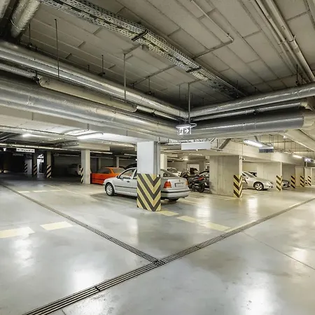 Jana Kazimierza 47 - 2 Rooms, 70m2, Balkon, Parking, Szybkie Wi-fi