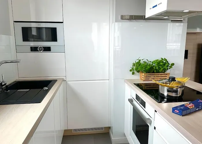 Jana Kazimierza 47 - 2 Rooms, 70m2, Balkon, Parking, Szybkie Wi-fi アパート *