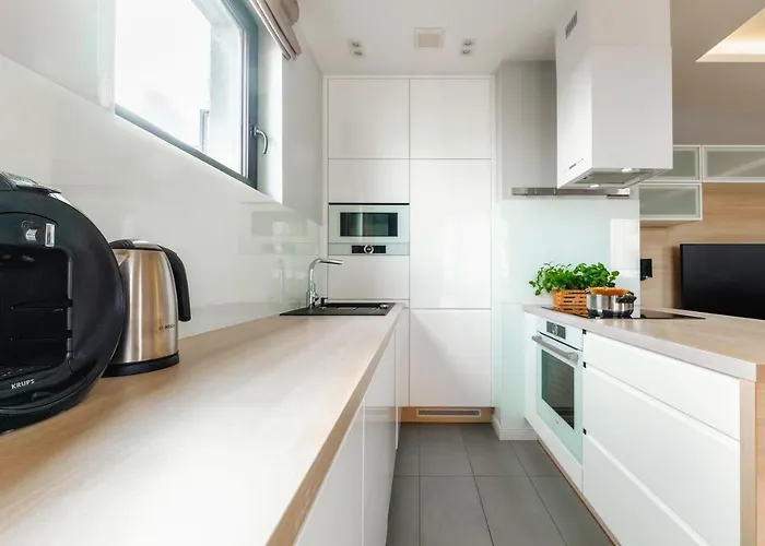 Jana Kazimierza 47 - 2 Rooms, 70m2, Balkon, Parking, Szybkie Wi-fi アパート ワルシャワ