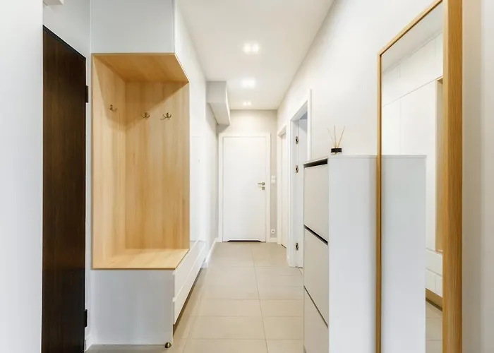 Jana Kazimierza 47 - 2 Rooms, 70m2, Balkon, Parking, Szybkie Wi-fi * ワルシャワ