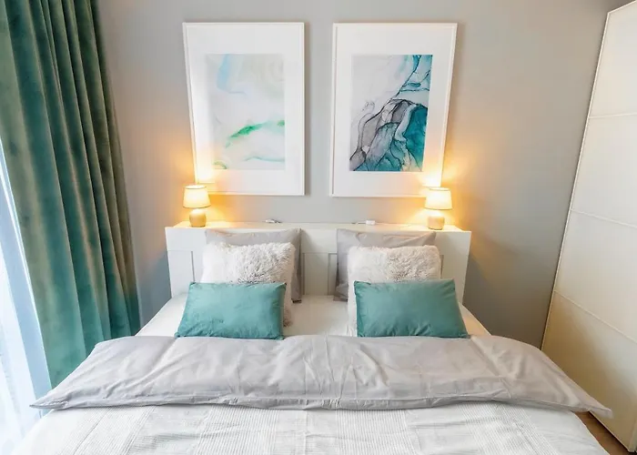 アパート Jana Kazimierza 47 - 2 Rooms, 70m2, Balkon, Parking, Szybkie Wi-fi ワルシャワ