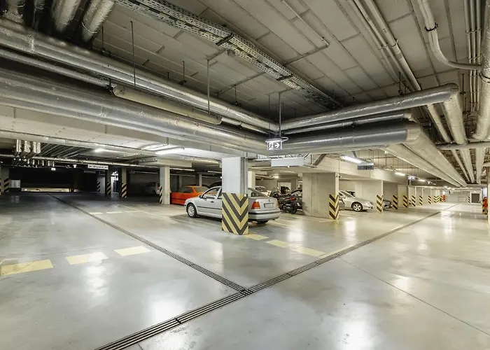 Jana Kazimierza 47 - 2 Rooms, 70m2, Balkon, Parking, Szybkie Wi-fi