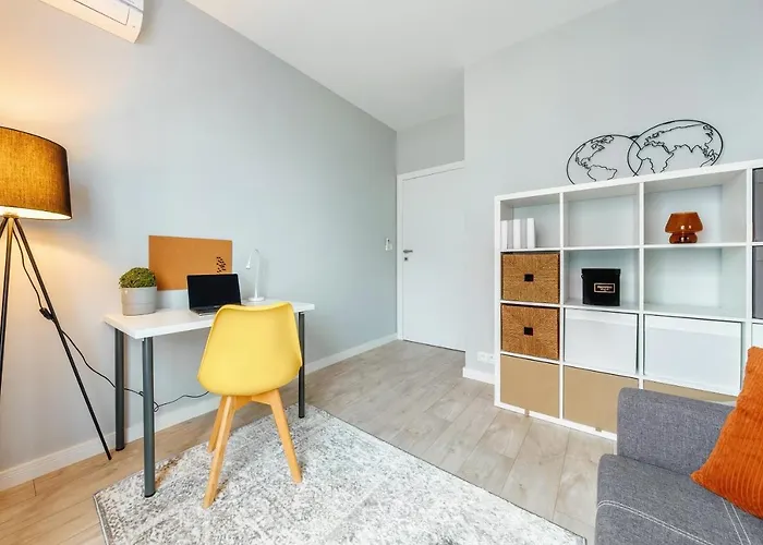 Jana Kazimierza 47 - 2 Rooms, 70m2, Balkon, Parking, Szybkie Wi-fi Warsaw