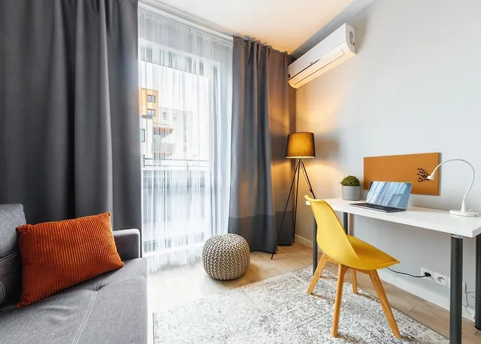 Jana Kazimierza 47 - 2 Rooms, 70m2, Balkon, Parking, Szybkie Wi-fi