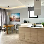 Jana Kazimierza 47 - 2 Rooms, 70m2, Balkon, Parking, Szybkie Wi-fi 아파트 바르샤바