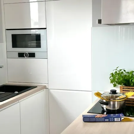 Jana Kazimierza 47 - 2 Rooms, 70m2, Balkon, Parking, Szybkie Wi-fi