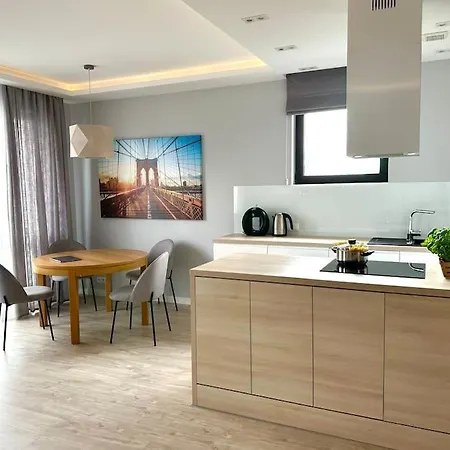 Jana Kazimierza 47 - 2 Rooms, 70m2, Balkon, Parking, Szybkie Wi-fi Апартаменты Варшава